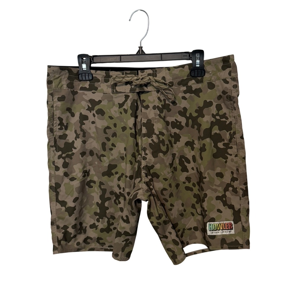 Howler Brothers Buchannon Board Shorts Mens 33 Green Camo Stretch Quick Dry 8"